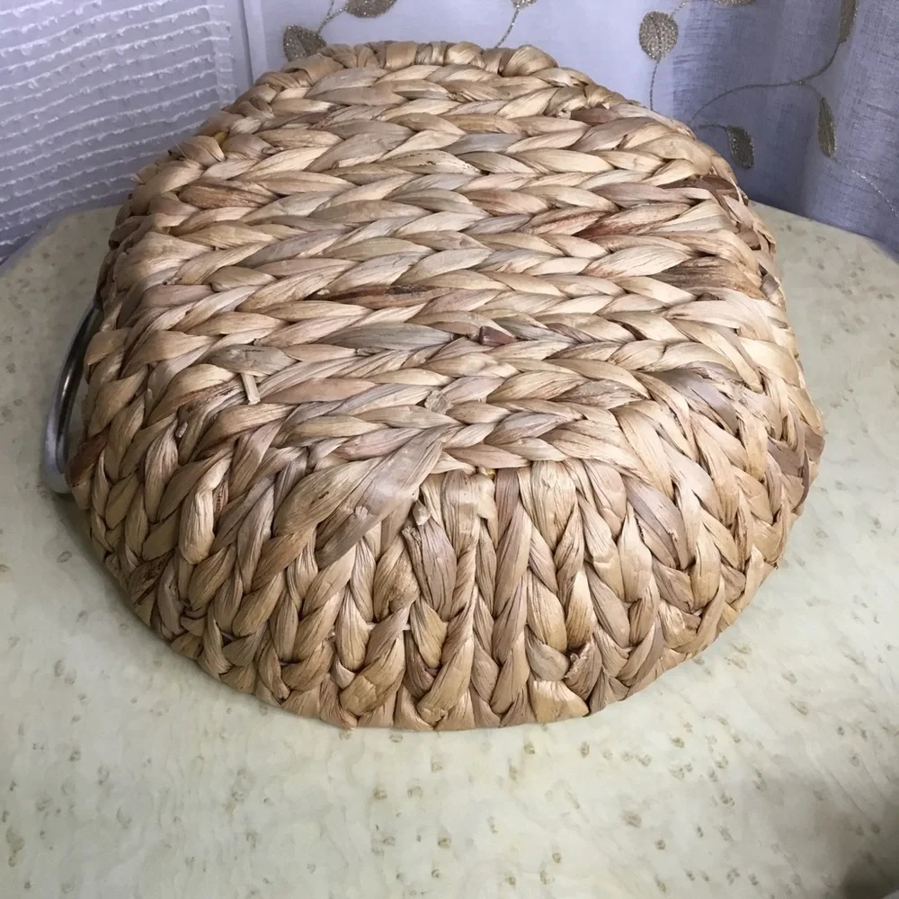 N/A rustic woven